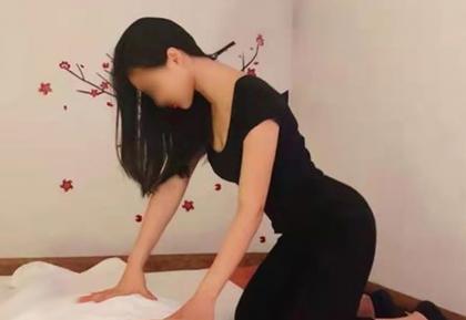 623344647: Chica busca chico en Málaga