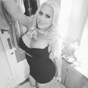 Chica busca chico en Tenerife: 