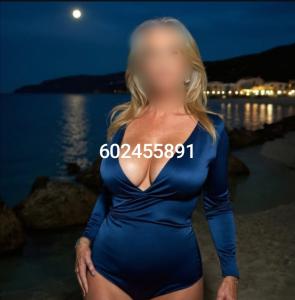 Chica busca chico en Huelva: 