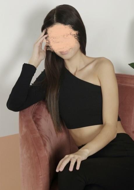 624770892: Chica busca chico en Navarra