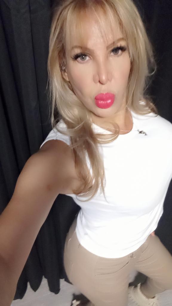 613526346: Transexual en Gerona