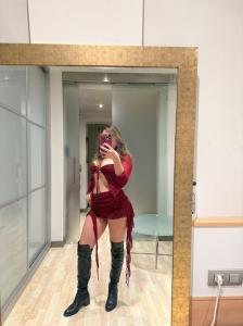 667601459: Chica busca chico en Tarragona