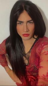 664282904: Travesti en León