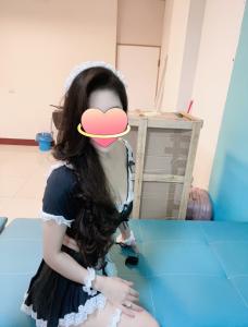 688149189: Chica busca chico en Barcelona