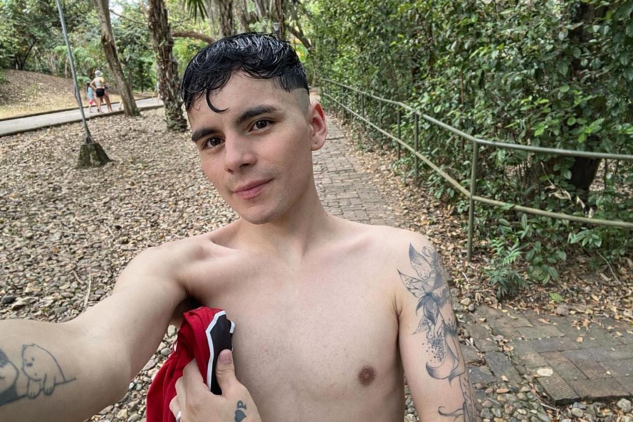 617751173: Chico busca chica en Barcelona