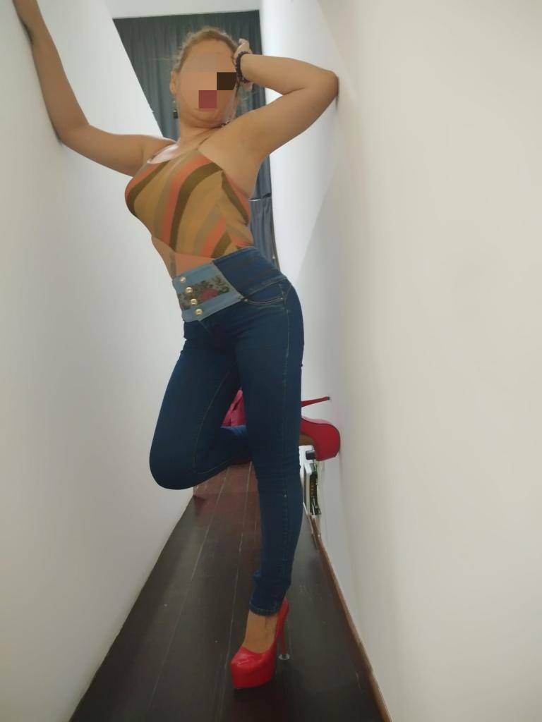 Chica busca chico en Cuenca: 