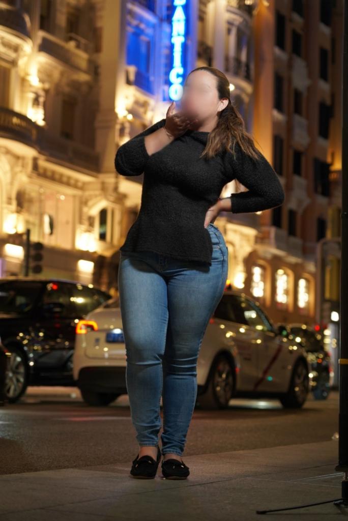 687732567: Chica busca chico en Madrid