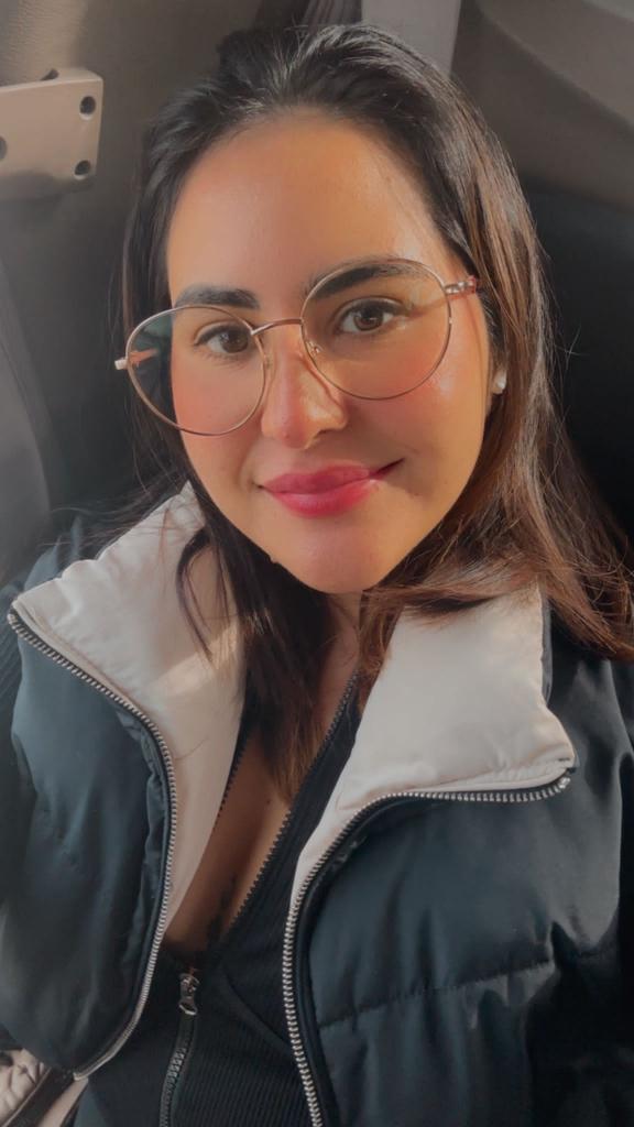 Chica busca chico en Granada: Chica busca chico