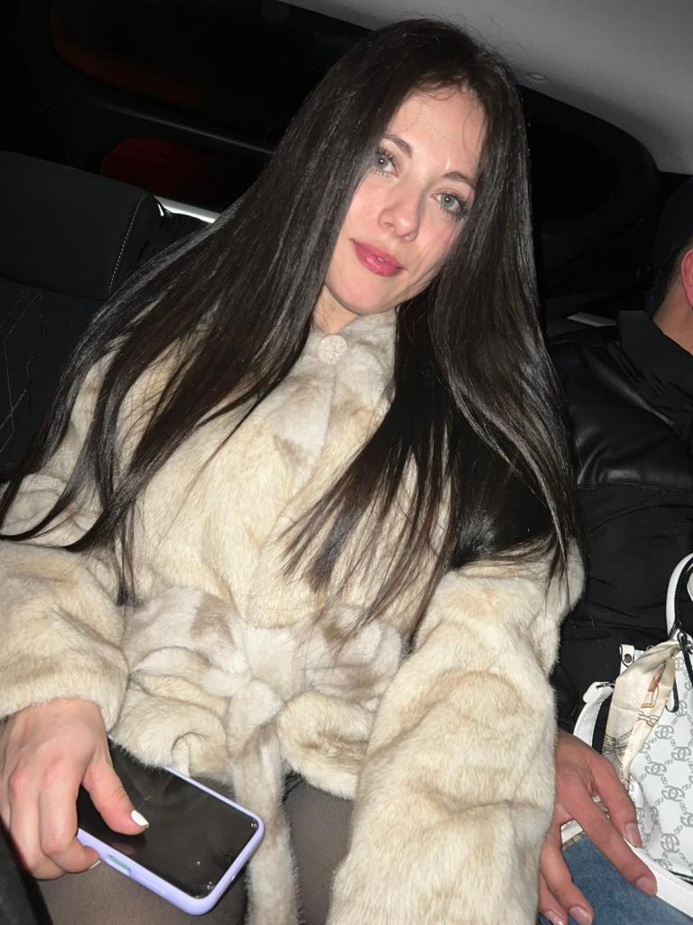 642630471: Chica busca chico en Valencia