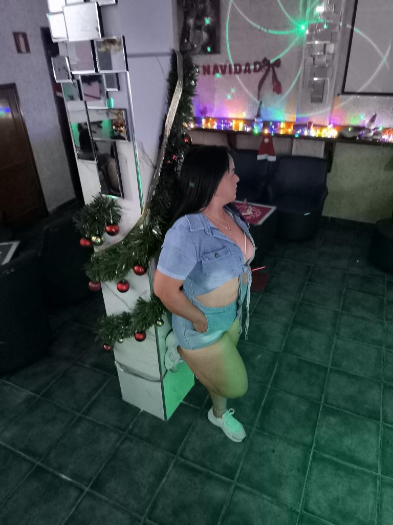 604377250: Chica busca chico en Tenerife