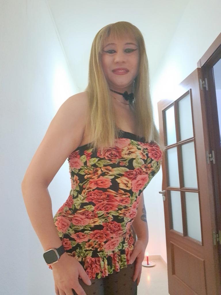 631197552: Transexual en Córdoba