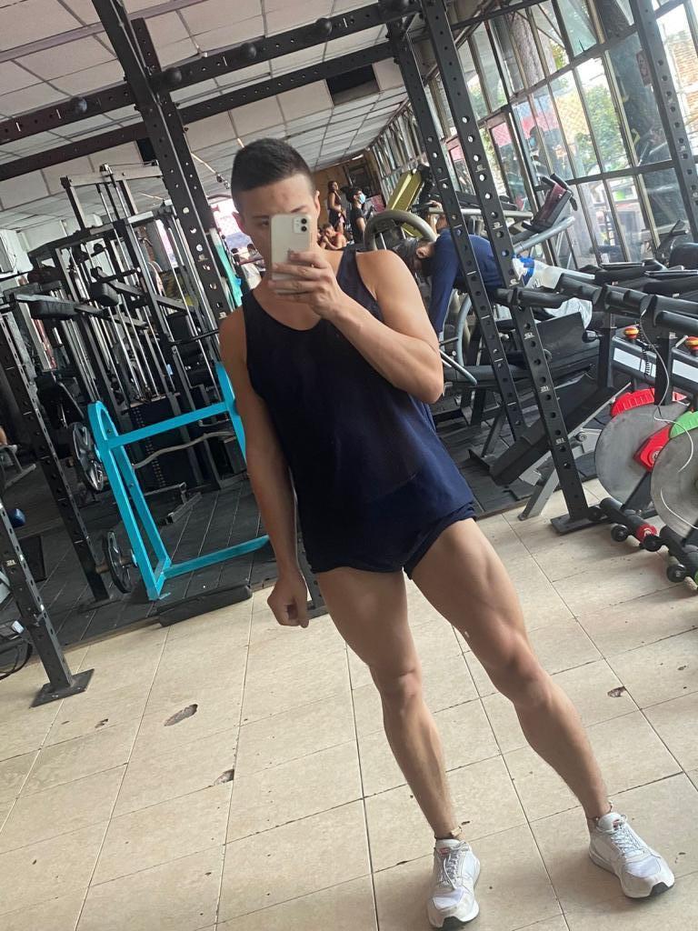 664093531: Chico busca chica en Madrid