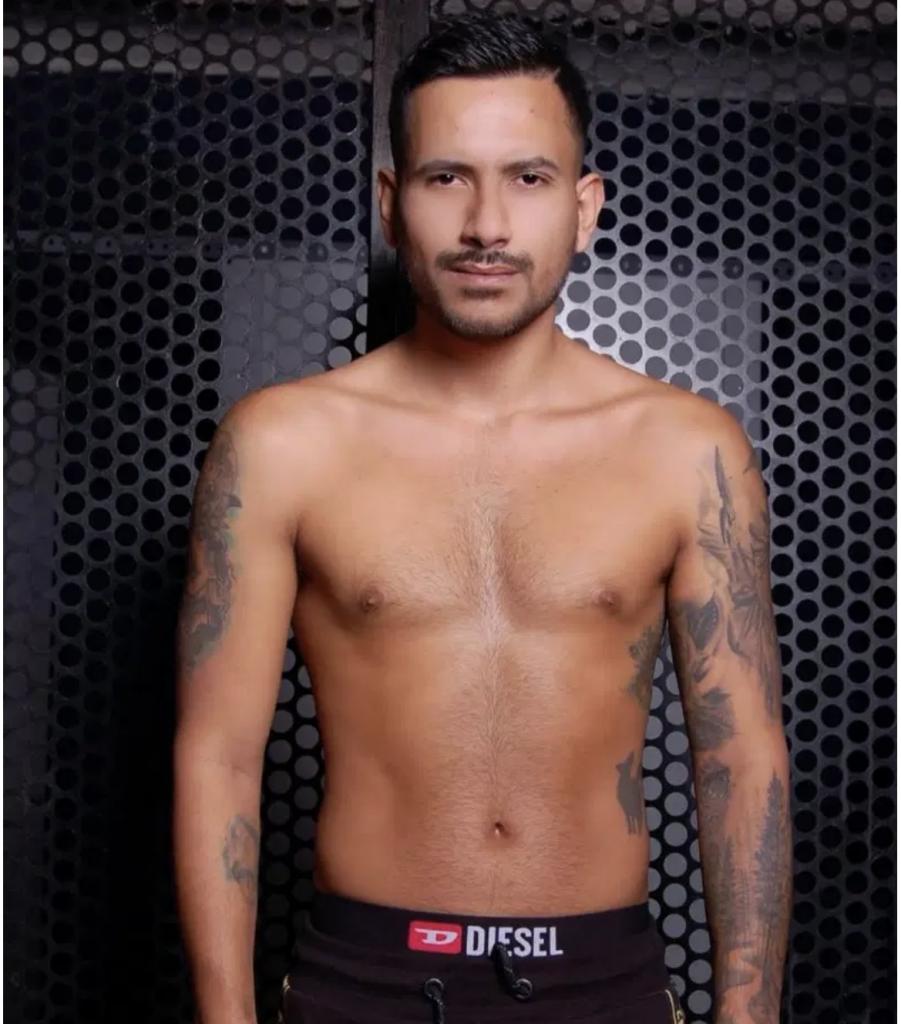 Chico busca chica en Las Palmas: 