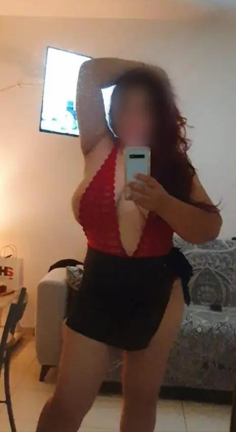 672808157: Chica busca chico en Alicante