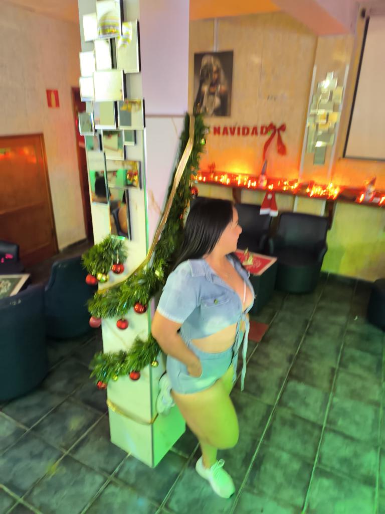 Chica busca chico en Tenerife: 