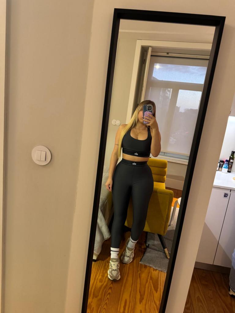 Chica busca chico en Sevilla: 