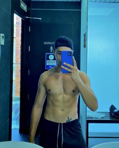 604310347: Chico busca chica en Barcelona