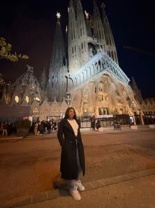 614873379: Chica busca chico en Tarragona