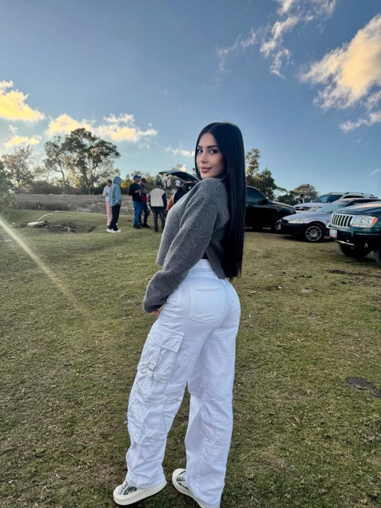 Chica busca chico en Sevilla: 