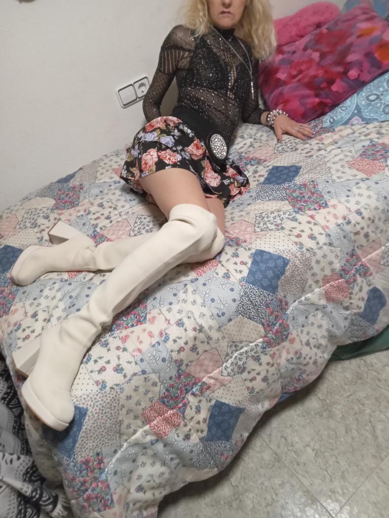 Chica busca chico en Murcia: 