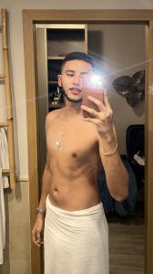 Chico busca chica en Granada: 