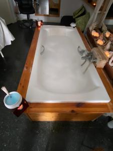 674682065: Chica busca chico en Barcelona