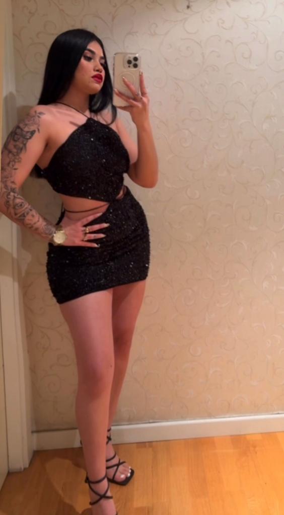 664842039: Chica busca chico en Madrid