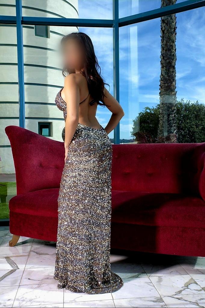 613525382: Chica busca chico en Pontevedra