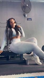 614792805: Chica busca chico en La Coruña