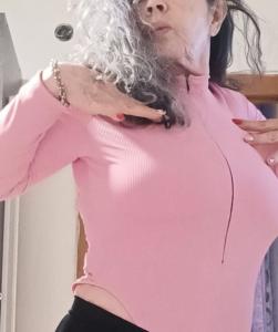 631748601: Chica busca chico en Almería