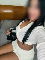 614210813: Chica busca chico en Barcelona