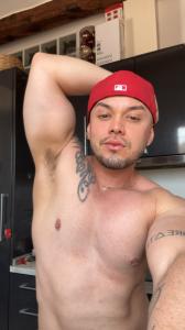 Chico busca chica en Granada: 