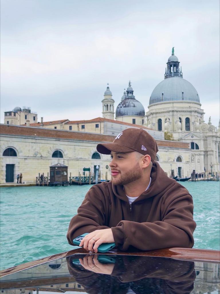 Chico busca chica en Madrid: 