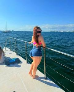 631844041: Chica busca chico en Cantabria