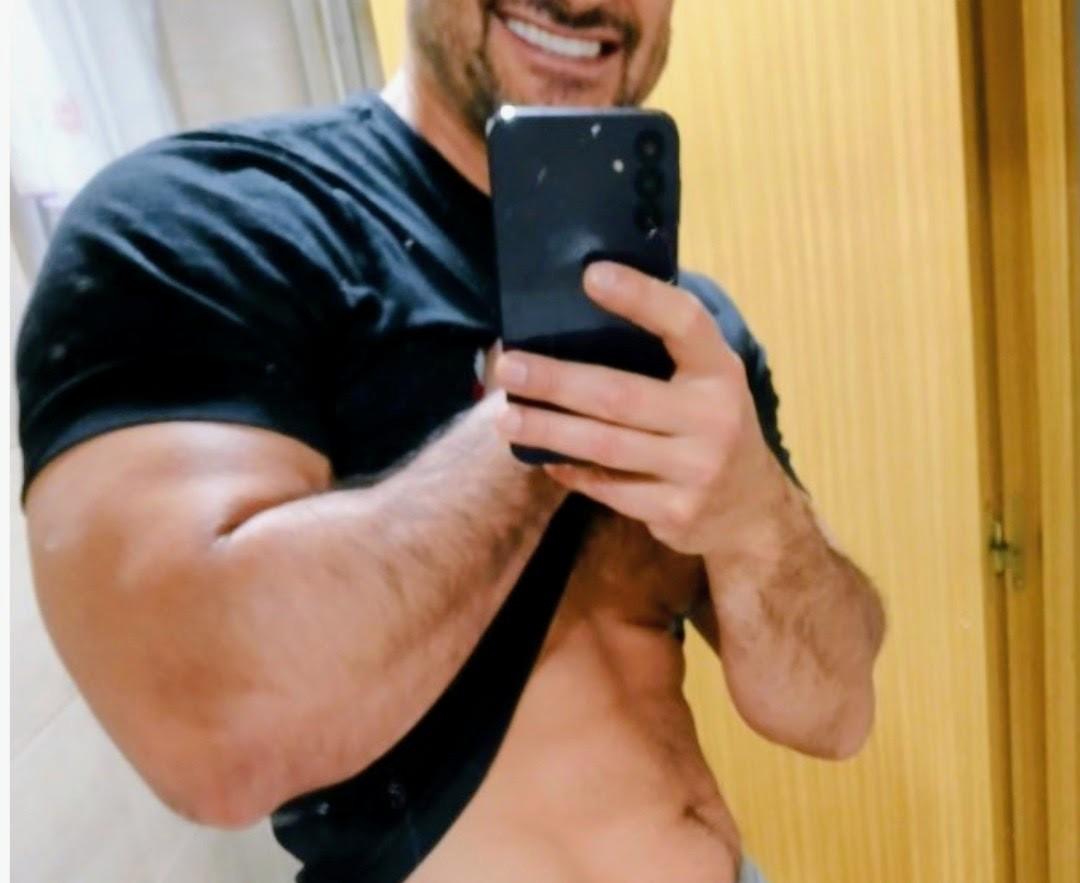 Chico busca chica en Málaga: 