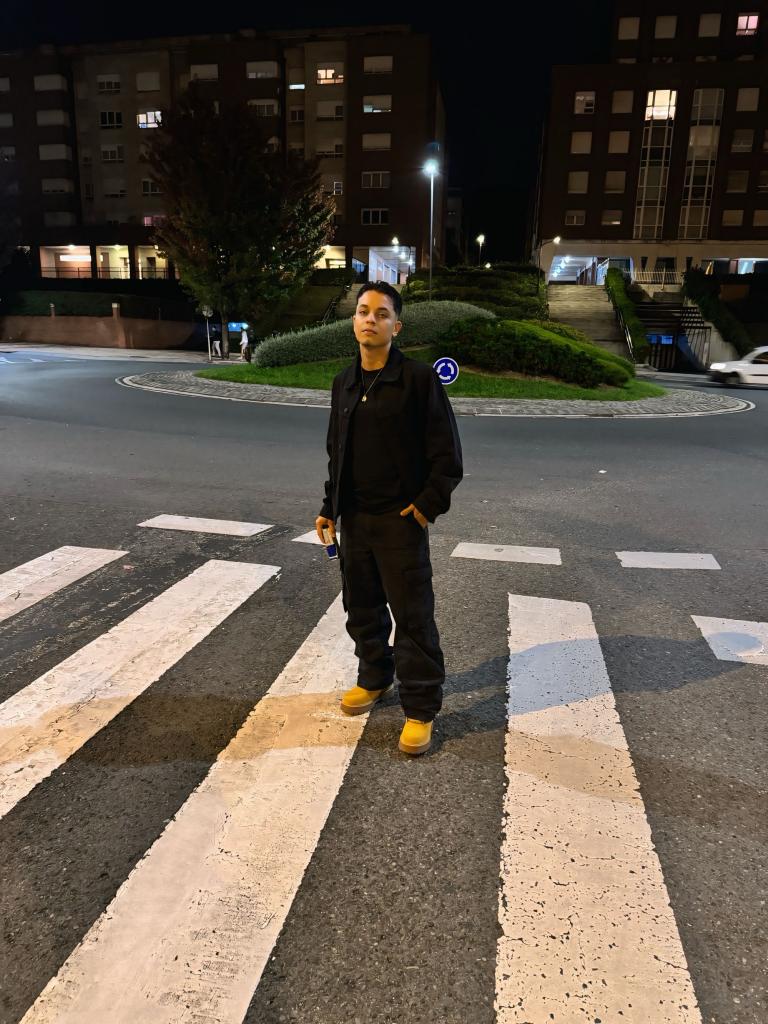 Chico busca chica en Pontevedra: 