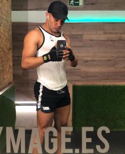 Chico busca chica en La Coruña: 