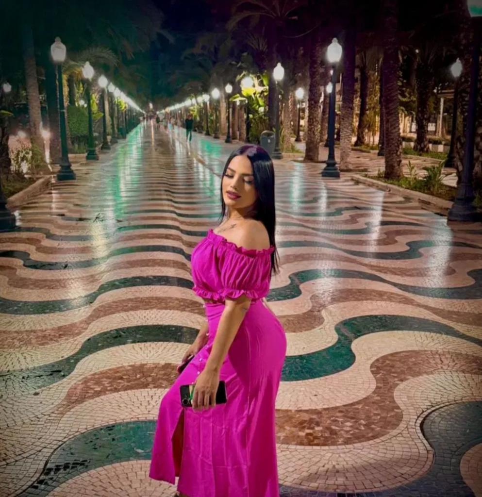 Chica busca chico en La Coruña: 