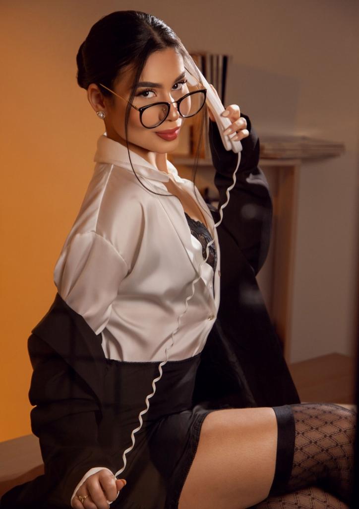 Chica busca chico en Ibiza: 