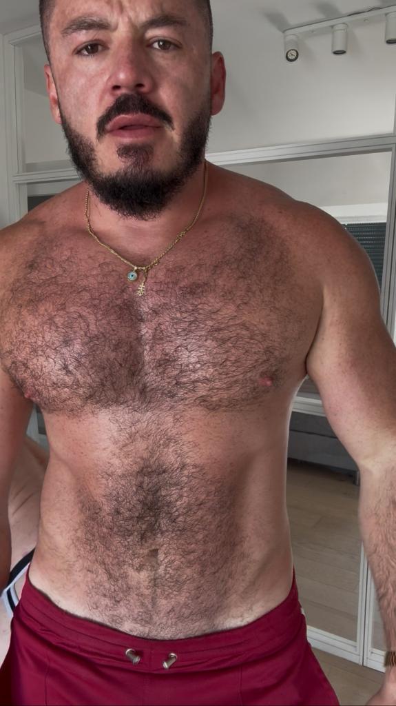 604873644: Chico busca chica en Madrid