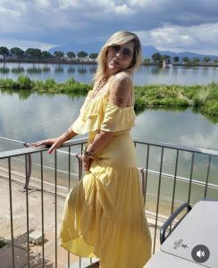 613851304: Chica busca chico en Barcelona