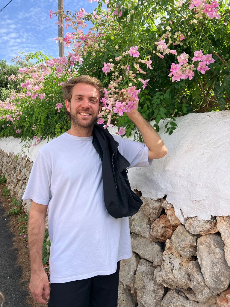 684797325: Chico busca chica en Barcelona