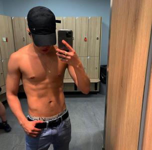 627387821: Chico busca chica en Valencia