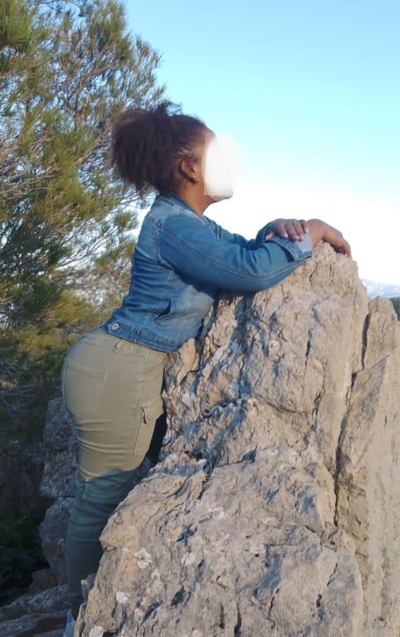 632118984: Chica busca chico en Cantabria