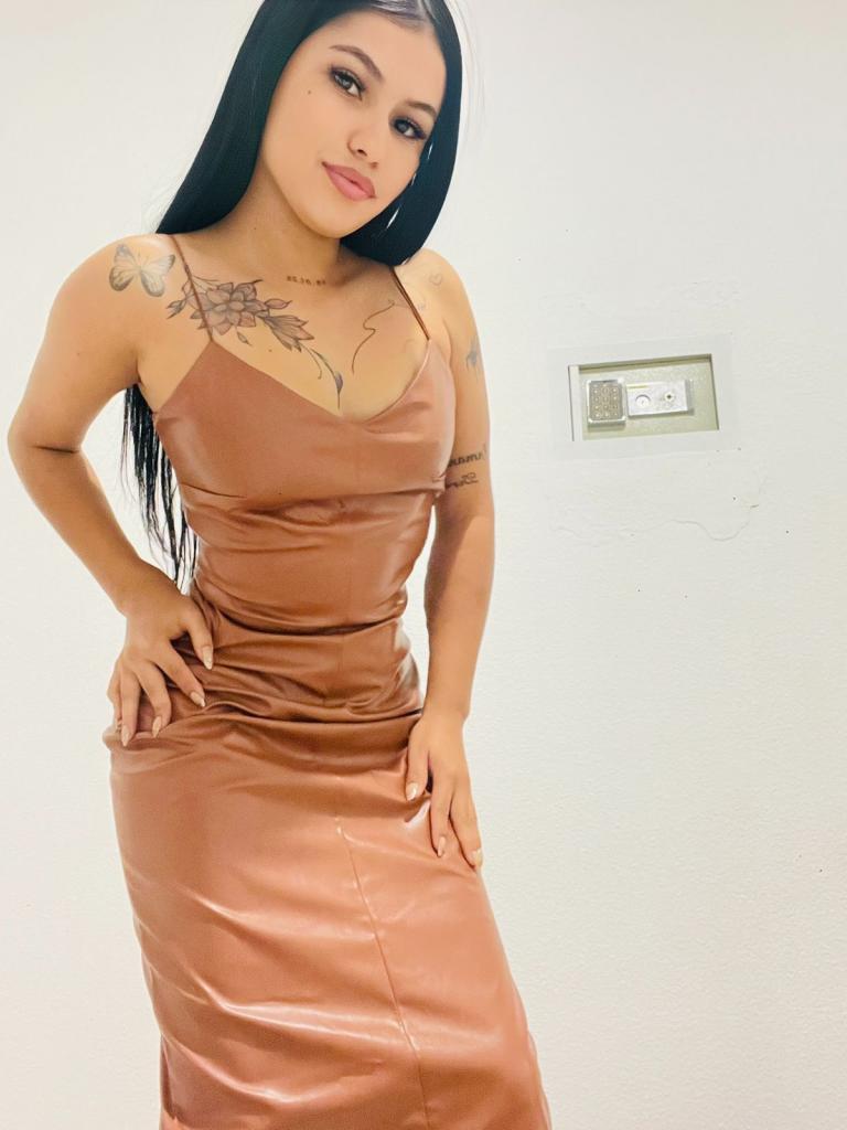 Chica busca chico en Huelva: 