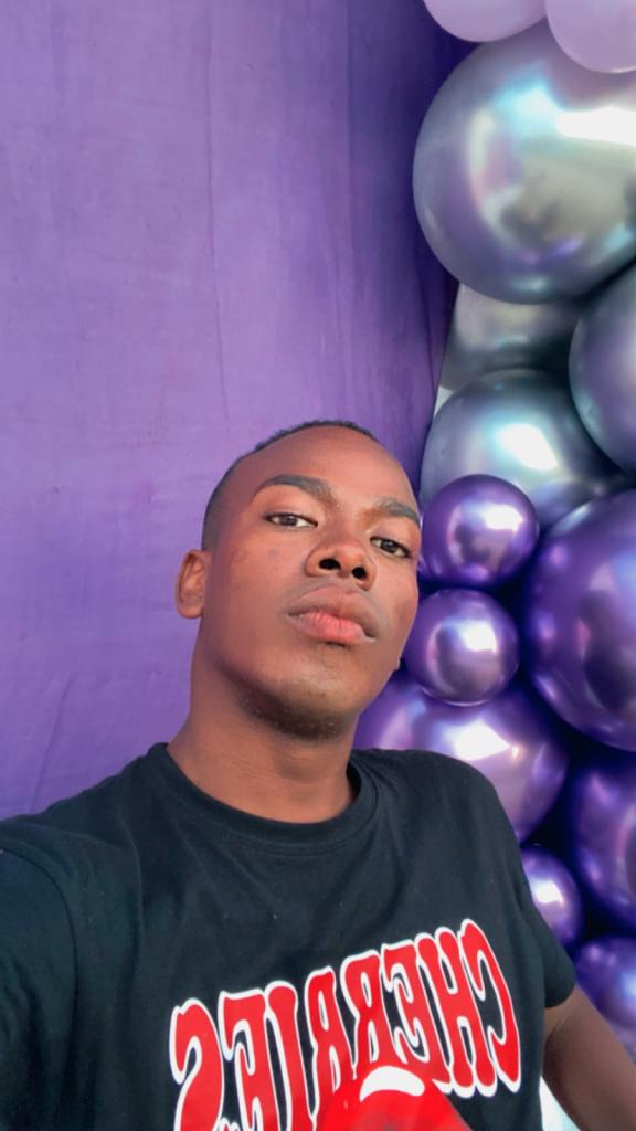 658769059: Chico busca chica en Málaga