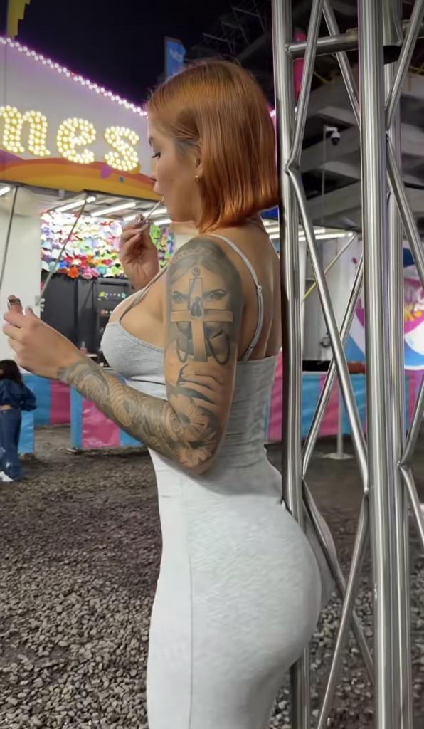 664714350: Chica busca chico en Sevilla