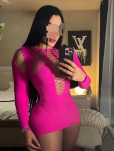 613921046: Chica busca chico en La Coruña