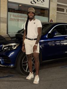 603224641: Chico busca chica en Barcelona