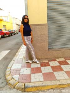 674088736: Chica busca chico en Granada